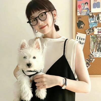 黑衣女孩